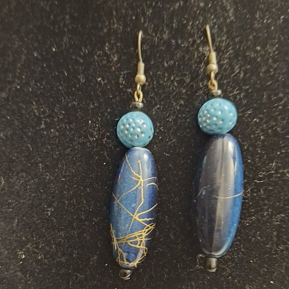 EARRINGS - Picture 1 of 3